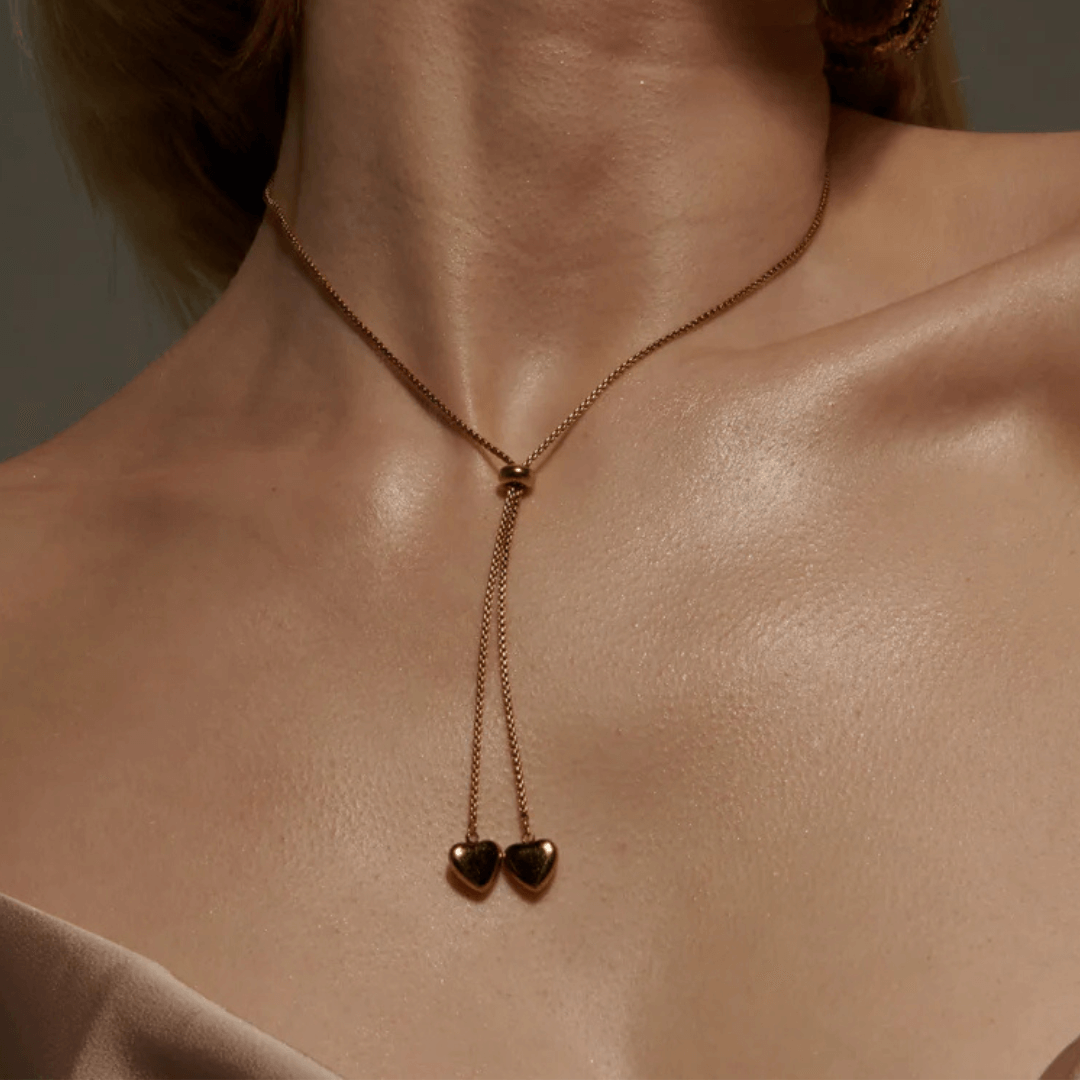 Amora Necklace