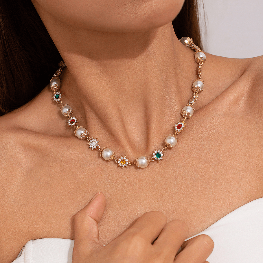 Fiora Necklace
